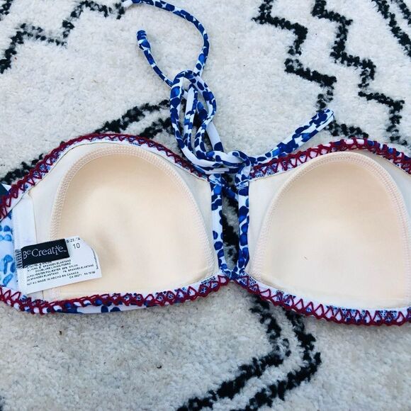 -11 NWT Be Creative Blue and white bikini with red trim waist jewelry.Size 10 - Picture 9 of 11